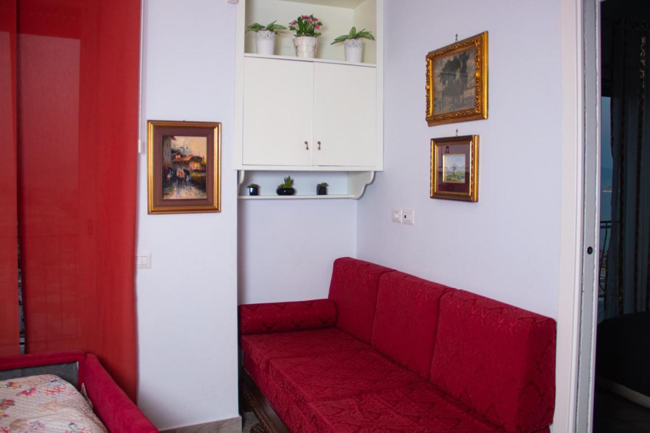 Nido Dei Gabbiani Bed & Breakfast